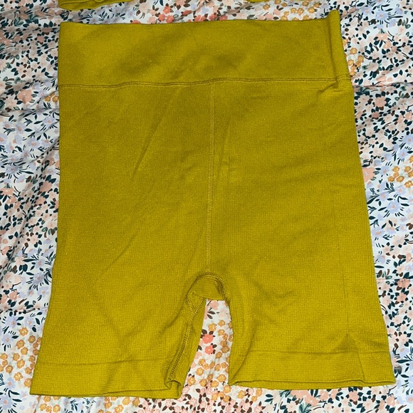 NWOT Outfit - Picture 3 of 4